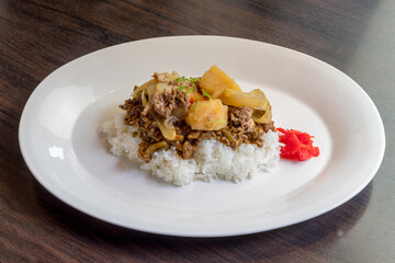 肉じゃがキーマカレー