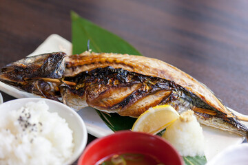 焼き鯖1本定食