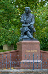 Obraz premium Ludwig Richter monument on Bruhl terrace, Dresden
