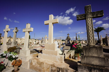 cementerio de Porreres,Conmemoracion de los Fieles Difuntos, popularmente llamada Dia de Muertos o Dia de Difuntos,  Mallorca, islas baleares, Spain