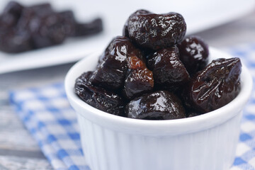 Healthy Natural Dried Plums, prunes 