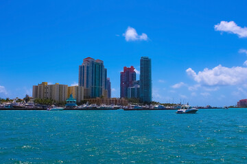 Fototapeta na wymiar Bayside Marina in Miami, Florida USA