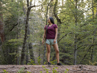 Obraz premium Indigenous young woman in nature