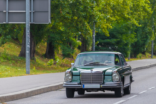 Mercedes-Benz 280 SE 3.5 german luxury oldtimer car