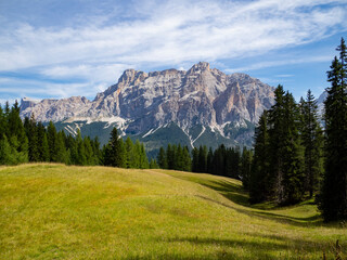 Fototapeta na wymiar Landscape of the Dolomites in Alta Badia