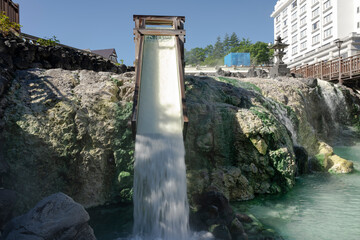 草津温泉　湯けむり　草津温泉湯畑