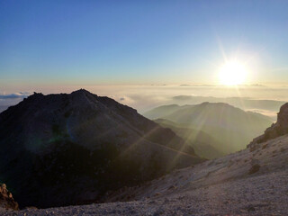 山　日の出　風景　山頂