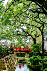 赤いはりまや橋