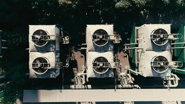 The&nbsp;cooling tower systems&nbsp;are being used for process&nbsp;cooling.&nbsp;heat exchanger in which air and water to decrease temperature for heavy industrial