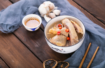 traditional Chinese dish chicken soup