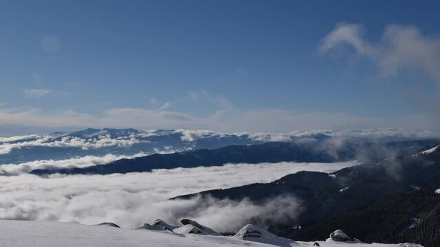 Zeitraffer von der Hochalm bei Seckau mit Blick auf den gro&szlig;en Ringkogel / Seckauer Tauern, Steiermark