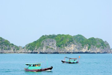 Fototapeta na wymiar Lan Ha Bay