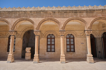 Fototapeta na wymiar Architectural arch in musueum in Mardin, Beautiful engraving on arch.