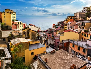 Fototapeten Urban Scenic view of Riomaggiore and the ocean in Cinque Terre Italy © Alexander Glenn