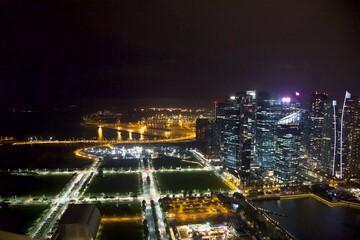Fototapeta premium Singapur bei Nacht