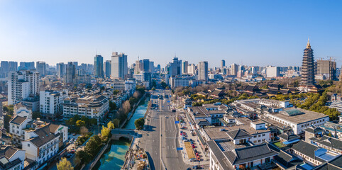 Naklejka premium Aerial photography of Tianning Pagoda, Wenbi Pagoda, Hongmei Pavilion and Hongmei Park Scenic Spot in Changzhou City, Jiangsu Province, China