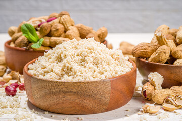 Peanut flour with whole nuts