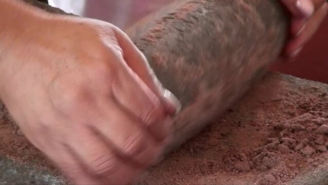 Making artisanal chocolate - Tapachula - Mexico