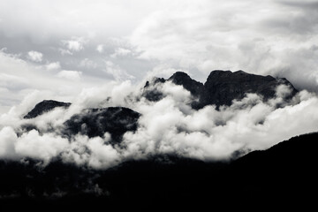 Montagne Clair obscure