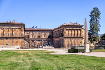 Obraz premium The historic Boboli Gardens and Pitti Palace in Florence Italy