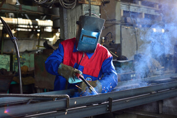 welder at work