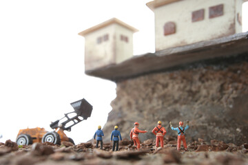 災害による家屋の崩壊や車の崩壊