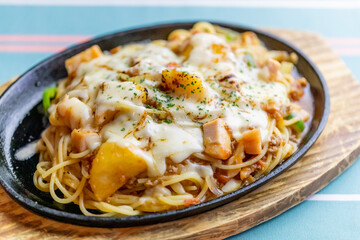 炙りチーズ鉄板カレーボロネーゼ
