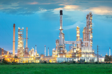 Obraz na płótnie Canvas Oil refinery in the middle of field (Thailand)