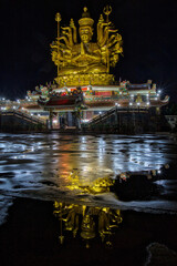 Chinesischer Tempel in der Nacht