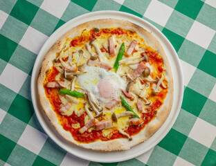 ビスマルクピッツァ