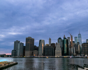 Fototapeta na wymiar new york skyline at dusk