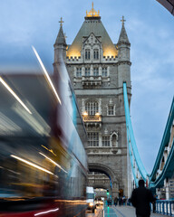 Naklejka premium tower bridge with bus