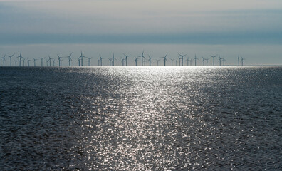 Windpark im IJsselmeer Niederlande