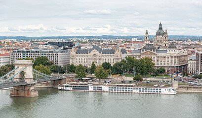 Fototapeta premium The Chain Bridge Szechenyi Lanchid in Budapest. Budapest Hungary