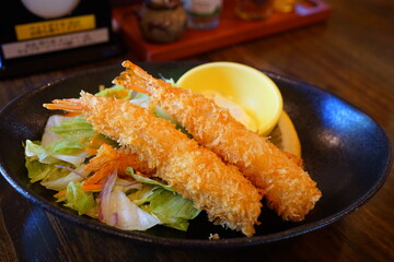 Japanese Food, Deep Fried Shrimp - 日本料理 洋食 エビフライ
