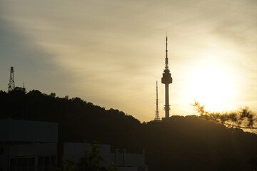 Naklejka premium The sunset view of Namsan Tower in Seoul
