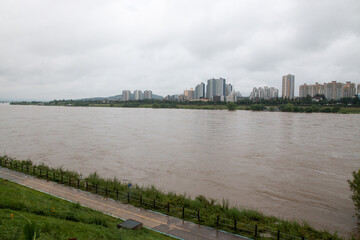 Fototapeta na wymiar Yeoju Namhan Riverside after a heavy rain