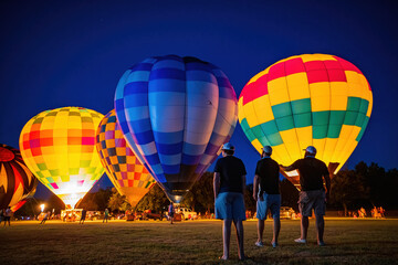 Night view of the Firelake Fireflight Balloon Festival event © Kit Leong