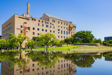 Obraz premium Sunny view of the Oklahoma City National Memorial and Museum