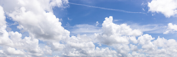 Fototapeta premium Sky Replacement blue sky with clouds