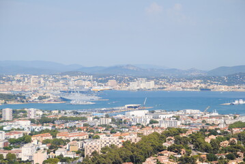 Fototapeta na wymiar Port de Toulon 
