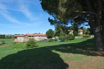 Fototapeta na wymiar La tenuta di Pomelasca in provincia di Como, Italia.