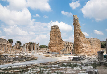 Fototapeta premium Perge, Hellenistic gates ruins. Greco-Roman ancient city Perga view. Greek colony from 7th century BC, conquered by Persians and Alexander the Great in 334 BC. Turkey
