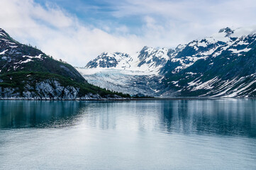 A view of the side of the Margerie Glacier in Glacier Bay, Alaska in summertime
