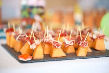 Brochette apéritive  melon jambon