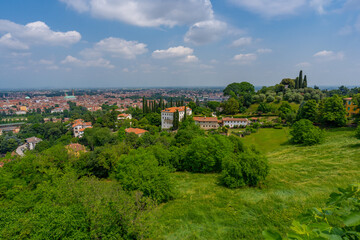Fototapeta na wymiar picturesque view on the city of Vicenza, Italy, Europe
