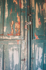 Uma velha porta pelo interior de Minas Gerais 