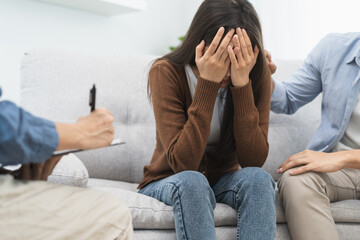 couple relationship therapy with a counselor. Close Up hands of the woman client during a...