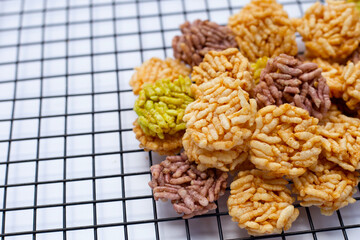 Thai sweet crispy rice cakes
