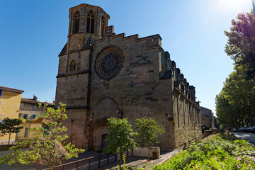 La cath&eacute;drale Saint Michel dans la bastide Saint Louis de la ville de Carcassonne.